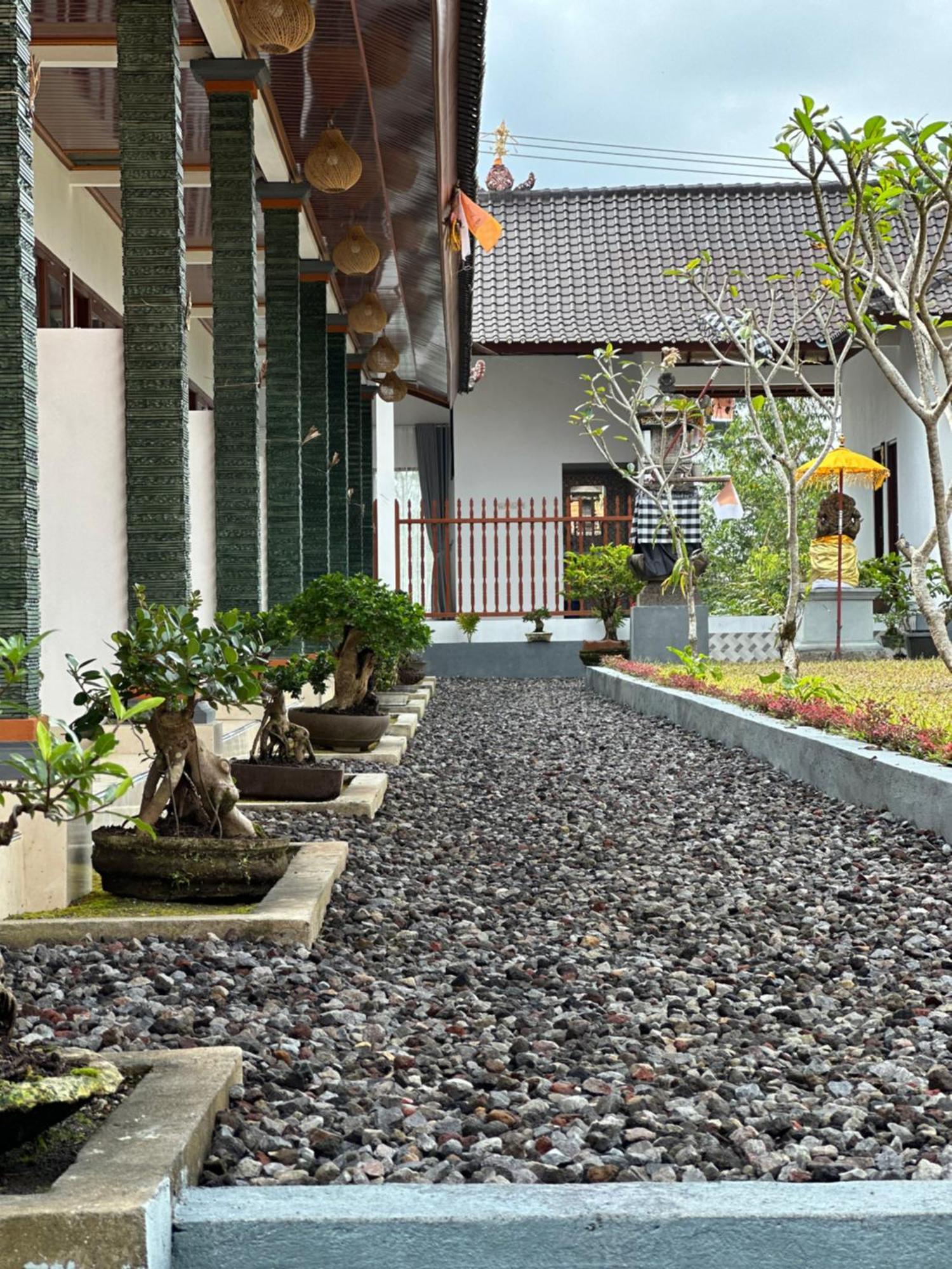 Bali Basuki Retreat Center Apartment Besakih Bagian luar foto
