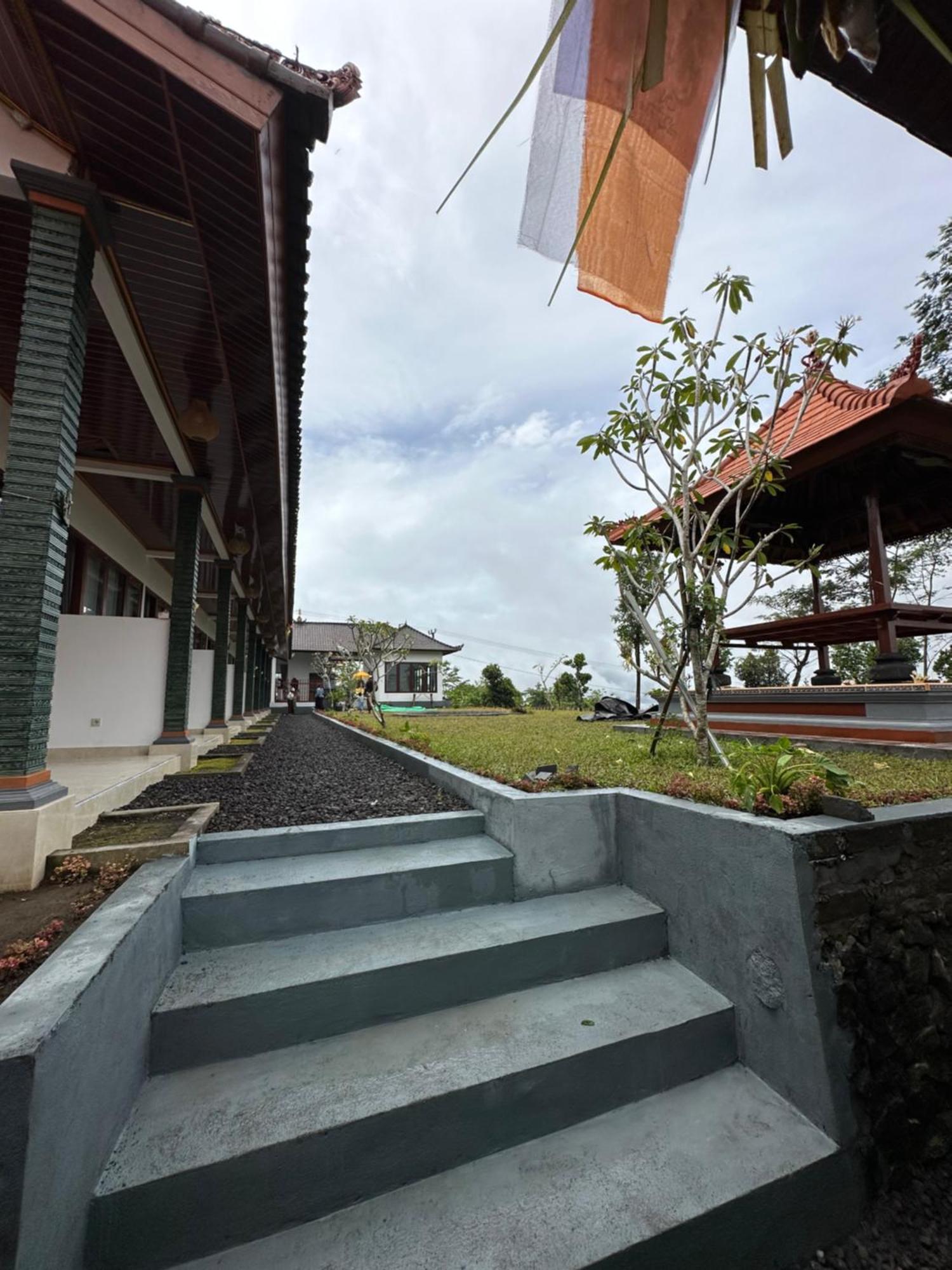 Bali Basuki Retreat Center Apartment Besakih Bagian luar foto